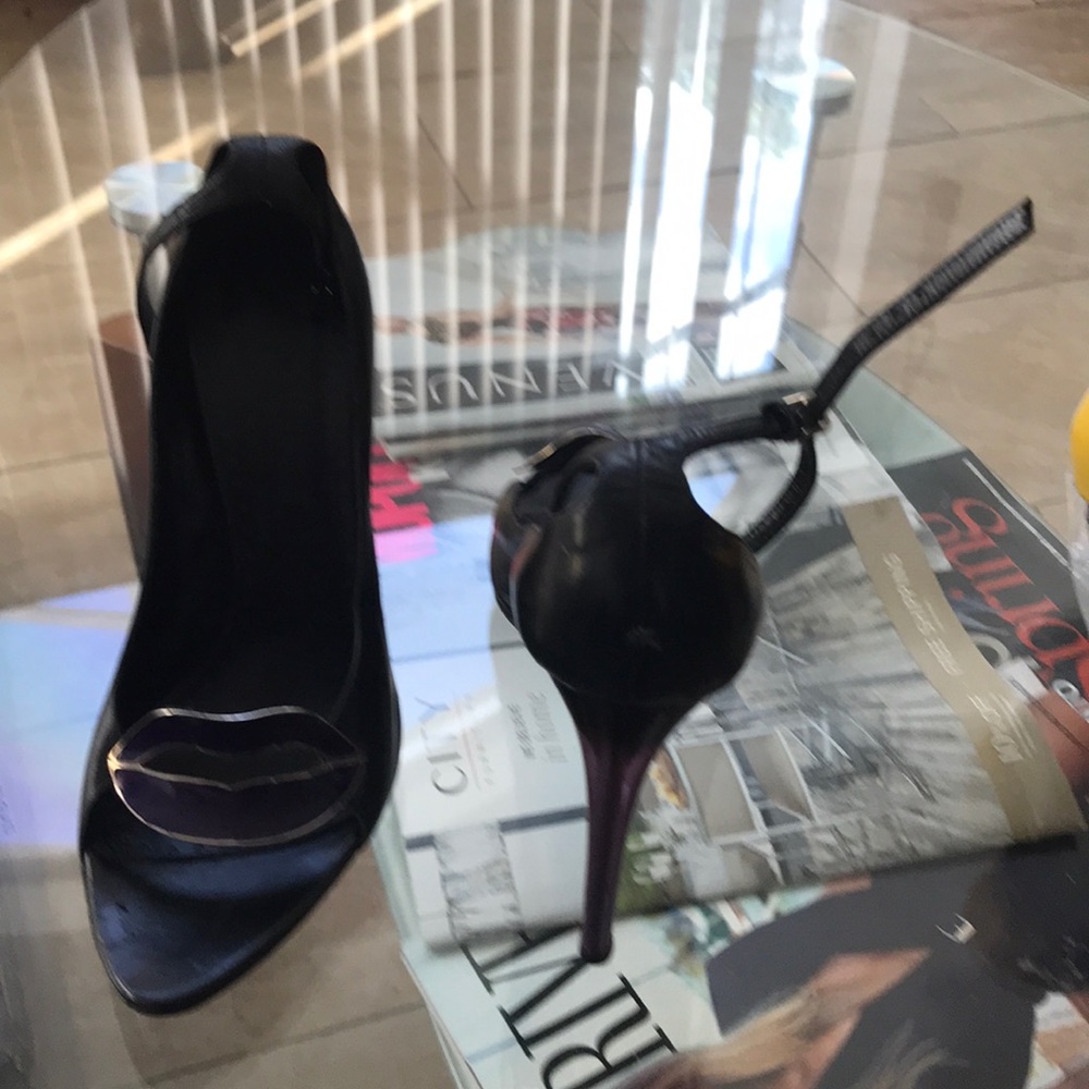 YSL by Tom Ford Purple Lips 39.5 Sandals Used